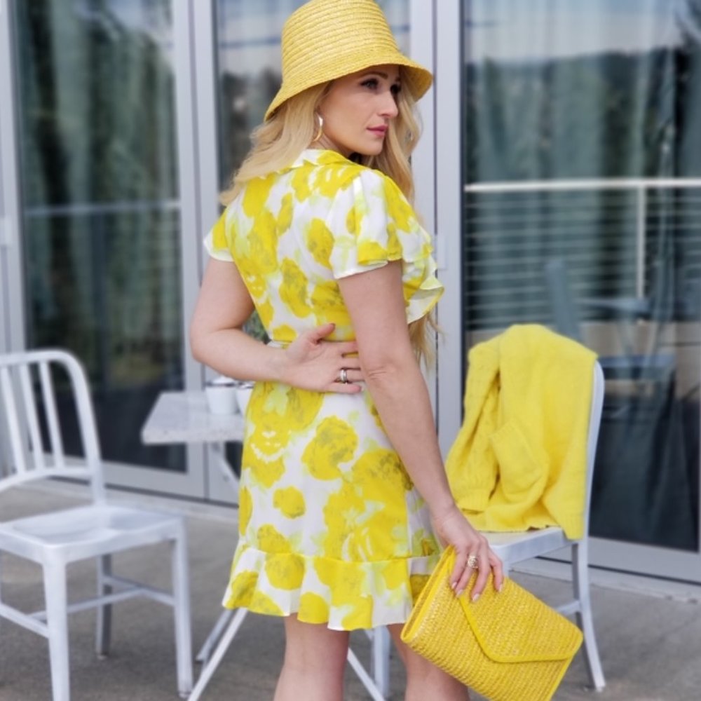 CHIC DOLLZ Yellow Floral Print Mini Wrap Dress - Picture 3 of 4